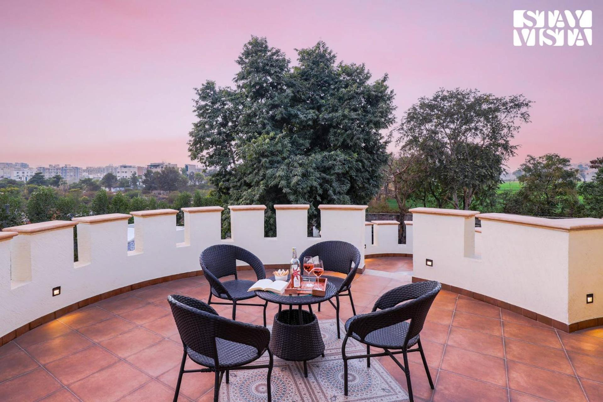 Stayvista'S Mystic Castle With Terrace, Swimming Pool, Lawn With Gazebo Jaipur Dış mekan fotoğraf